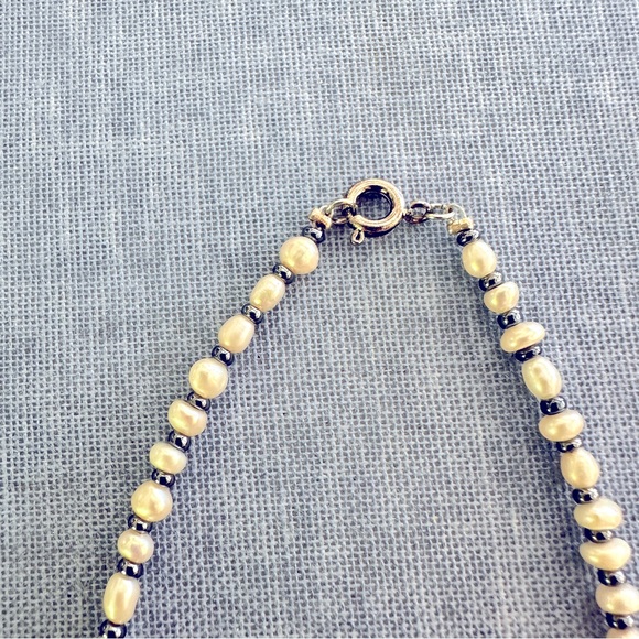 Pearl bracelet, tiny freshwater pearls with hematite seed beads,delicate. - Picture 3 of 6